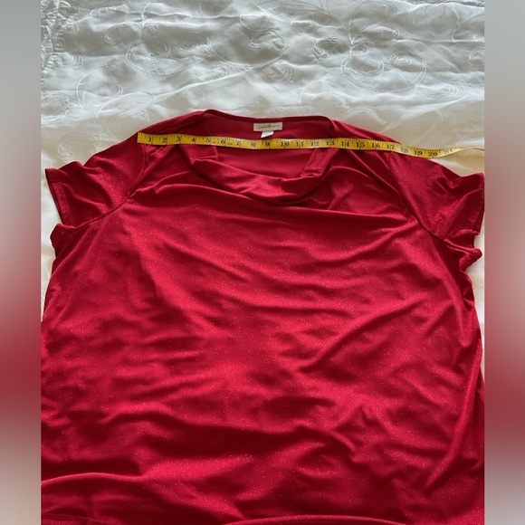 Jaclyn Smith Women’s 2X Red Short Sleeve Blouse - Picture 3 of 9